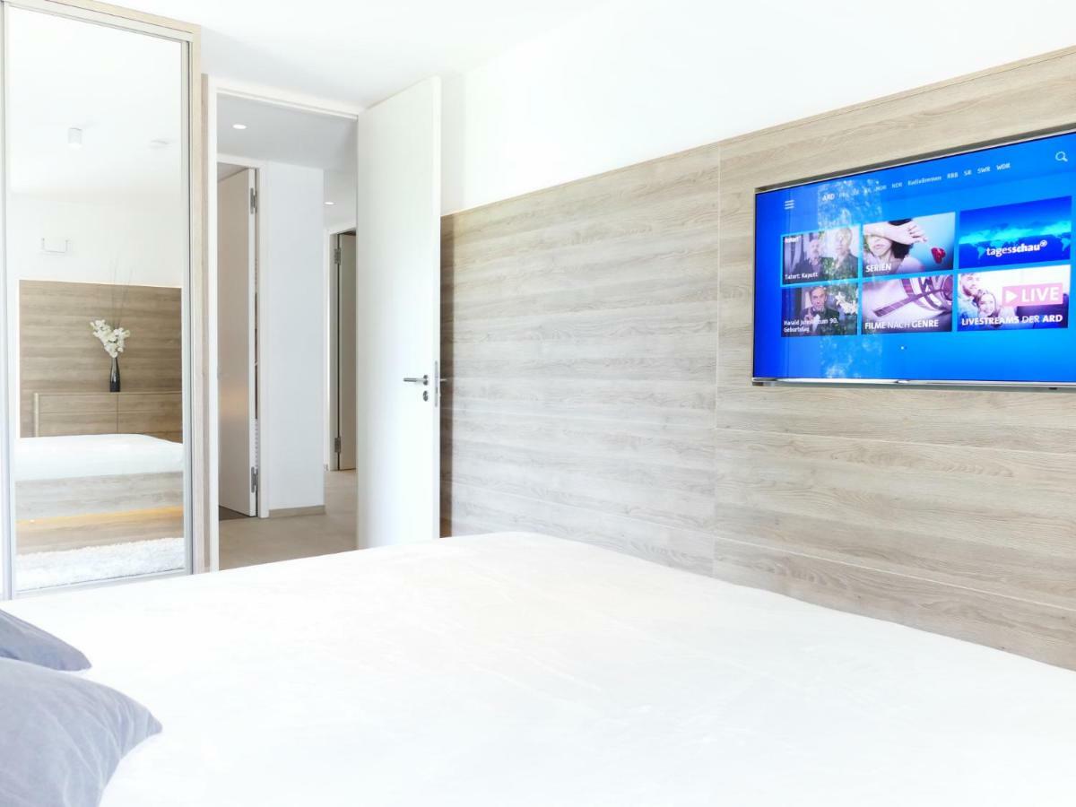 Grosses Apartment Im Zentrum Von Dresden, 2 Schlafzimmer, 2 Baeder, Balkon Buitenkant foto